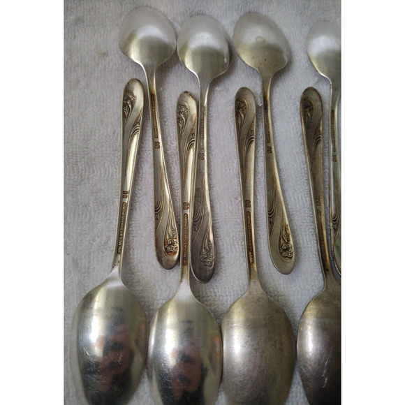 Holmes & Edwards Silverplate Silverware Romance Pattern Spoons 12 Pieces - Picture 10 of 11
